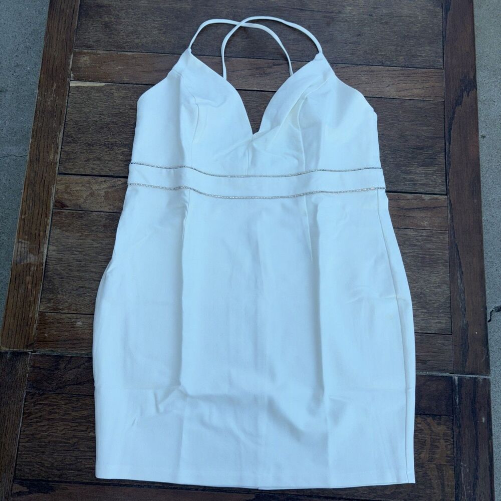 Fashion nova white spaghetti strap criss cross back size 2XL